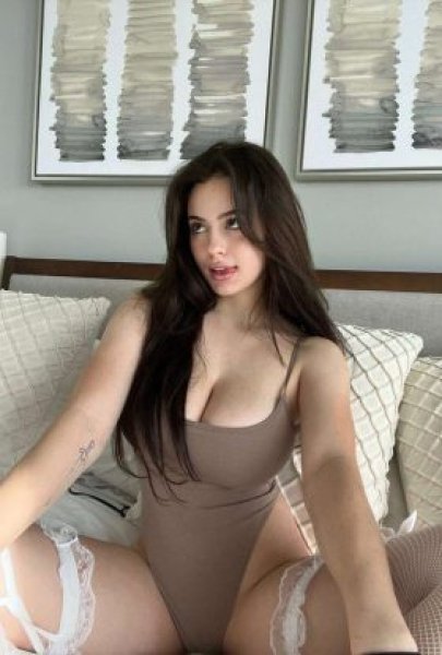 Elysia Call Girl in Dubai