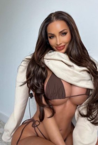 Sunflower Dubai Call Girl