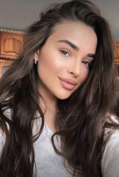 Amelisa Dubai Call Girl