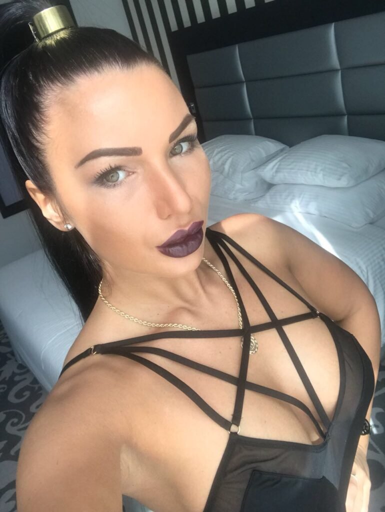 VIP Russian Escort Maria Unforgettable GFE Experience