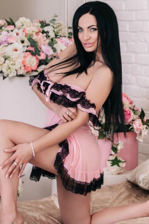 Super Big Boobs Iranian Escort Parisa