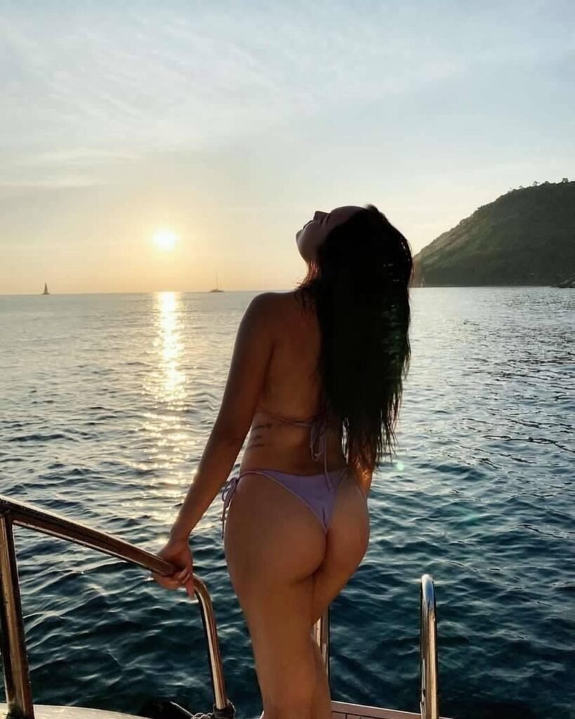 Hot Filipino Escort Helen Tecom