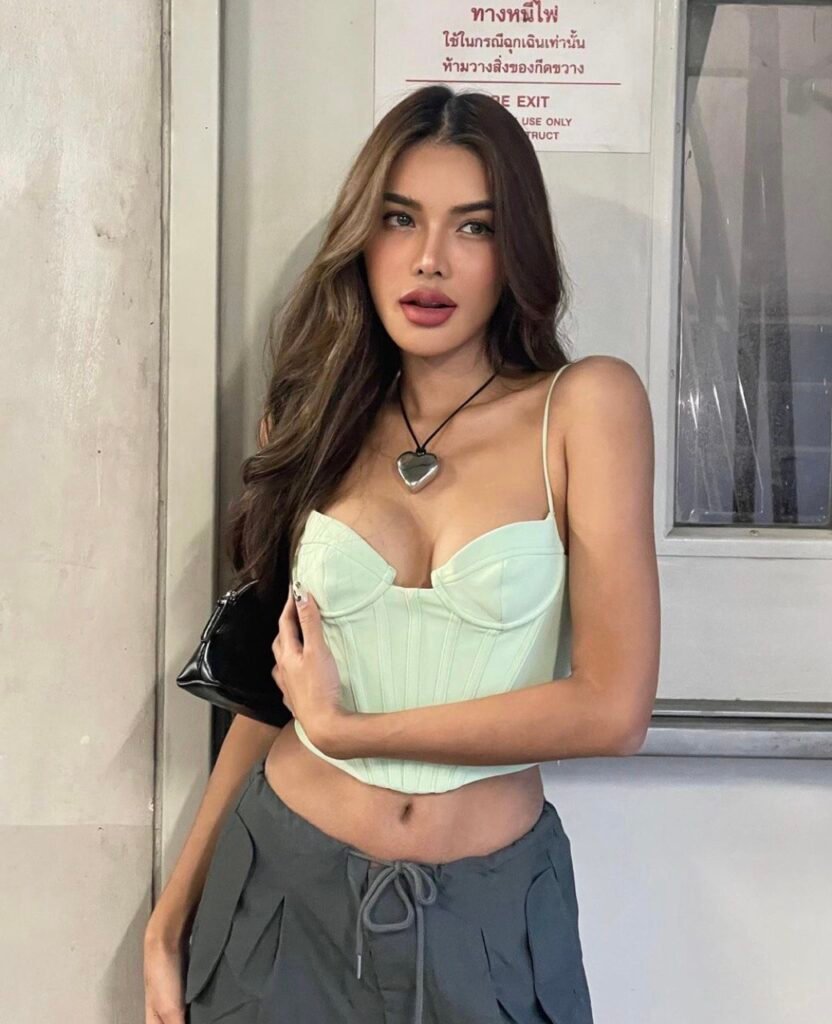 Shaphire Escort Girl Emirates Hills +971556457162