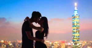 Can You Kiss Publicly in Dubai?
